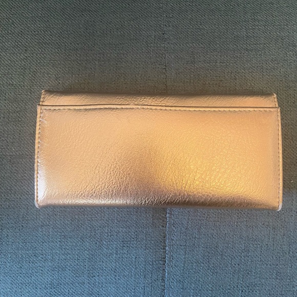 Adrienne Vittadini Metallic Peach Trifold Wallet - Picture 9 of 14